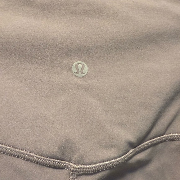 Lululemon 🍋 Align High-Rise Twist Waist in
Violet Verbena - Picture 4 of 7